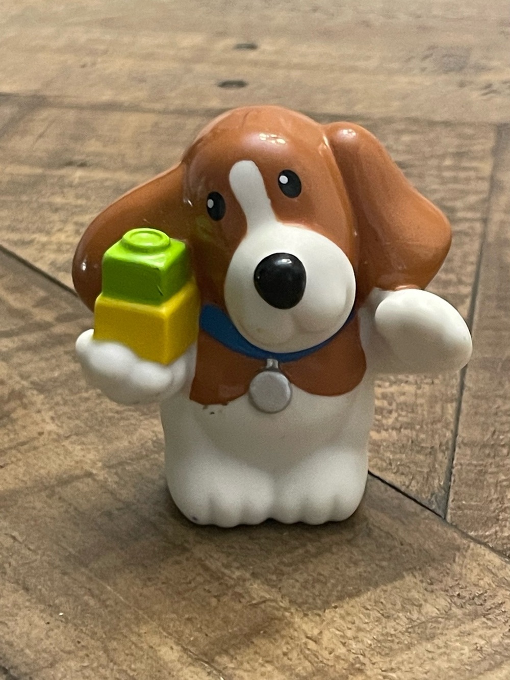 2009 Fisher-Price Little People Basset Hound Dog